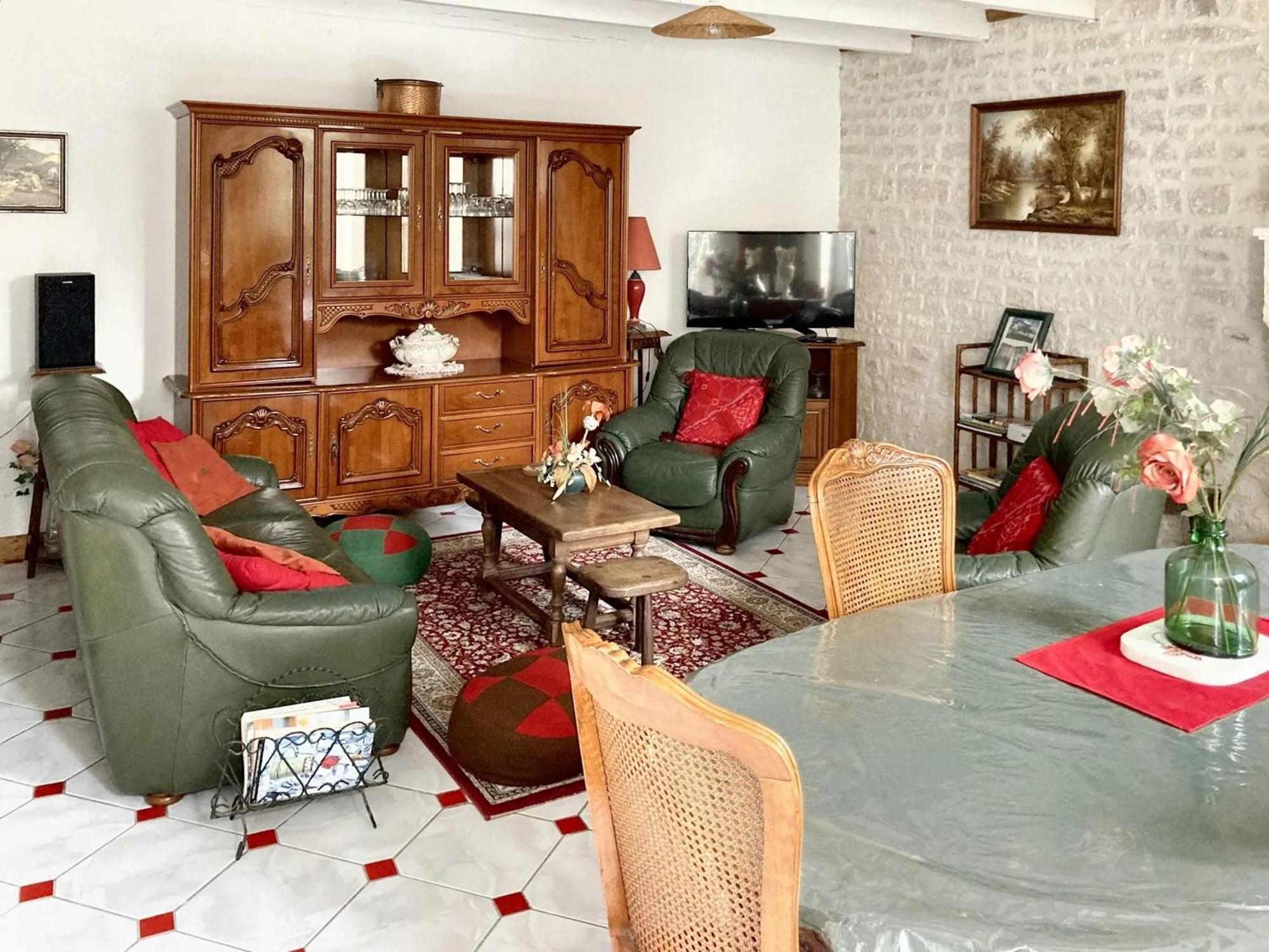 Maison Confortable Au Coeur De Fleurac Avec Grand Jardin ภายนอก รูปภาพ